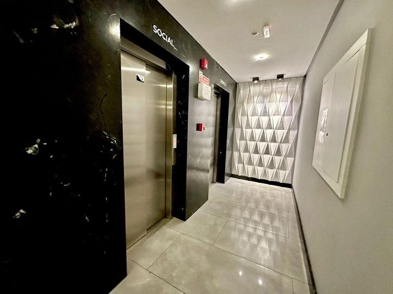 APARTAMENTO MOBILIADO E DECORADO COM TERRAÇO: 2ª foto da galeria de imagens do imóvel