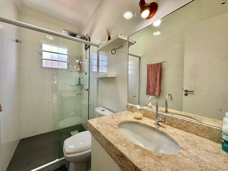 BELISSIMA CASA COM PISCINA: 9ª foto da galeria de imagens do imóvel