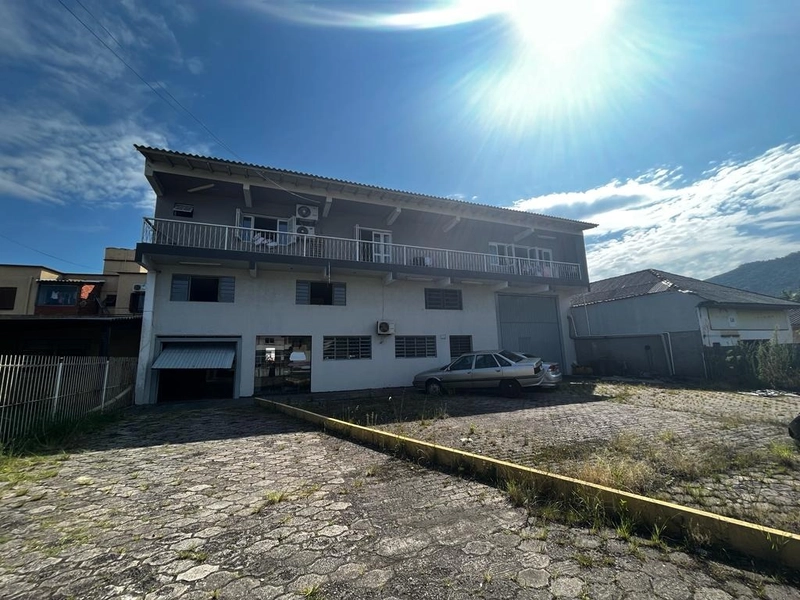: 2ª foto da galeria de imagens do imóvel