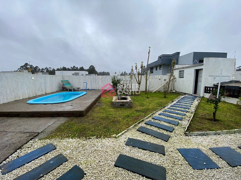 Lindo imovel com sala de estar com lareira, living e amplo espaco: 7ª foto da galeria de imagens do imóvel