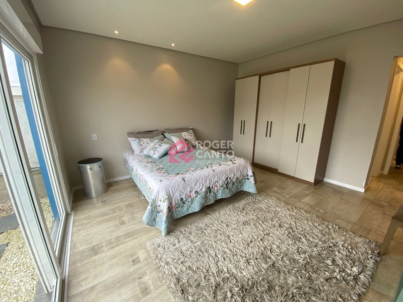 Lindo imovel com sala de estar com lareira, living e amplo espaco: 35ª foto da galeria de imagens do imóvel