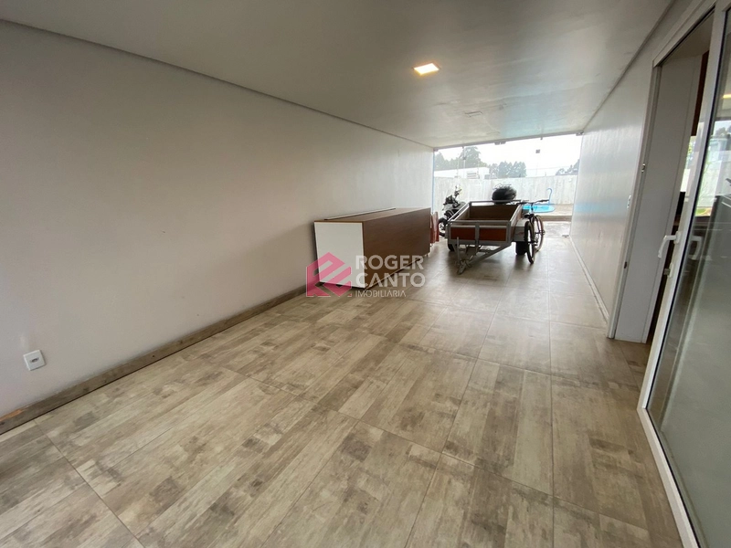 Lindo imovel com sala de estar com lareira, living e amplo espaco: 13ª foto da galeria de imagens do imóvel