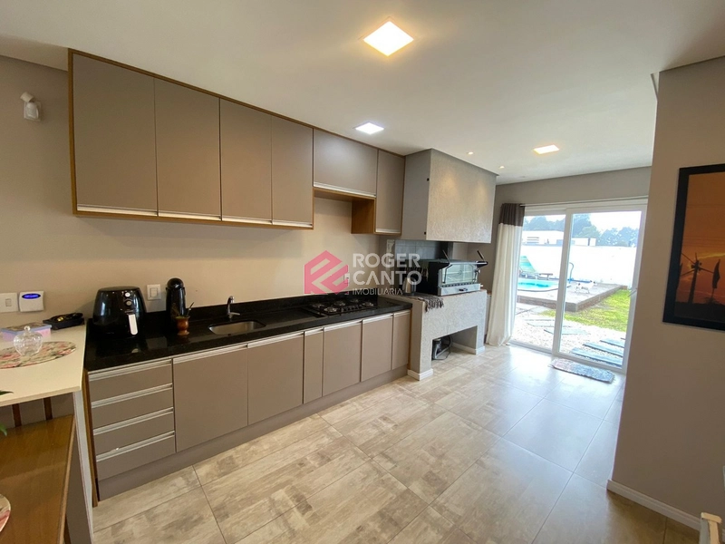 Lindo imovel com sala de estar com lareira, living e amplo espaco: 24ª foto da galeria de imagens do imóvel