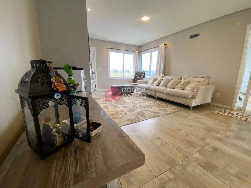 Lindo imovel com sala de estar com lareira, living e amplo espaco: 19ª foto da galeria de imagens do imóvel