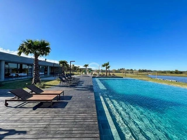 Terreno no Marina del Faro: 5ª foto da galeria de imagens do imóvel
