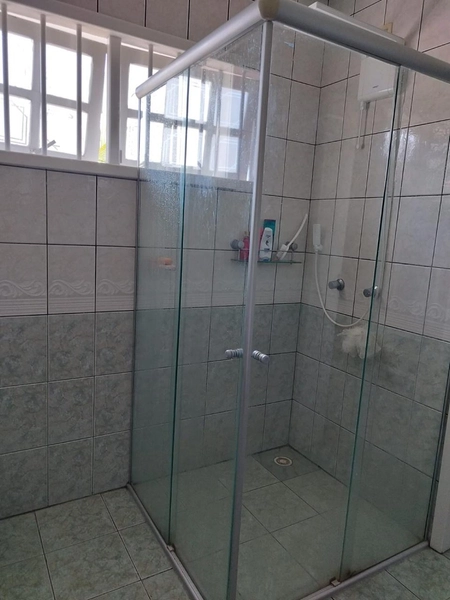 Ampla Residencia com Piscina: 24ª foto da galeria de imagens do imóvel