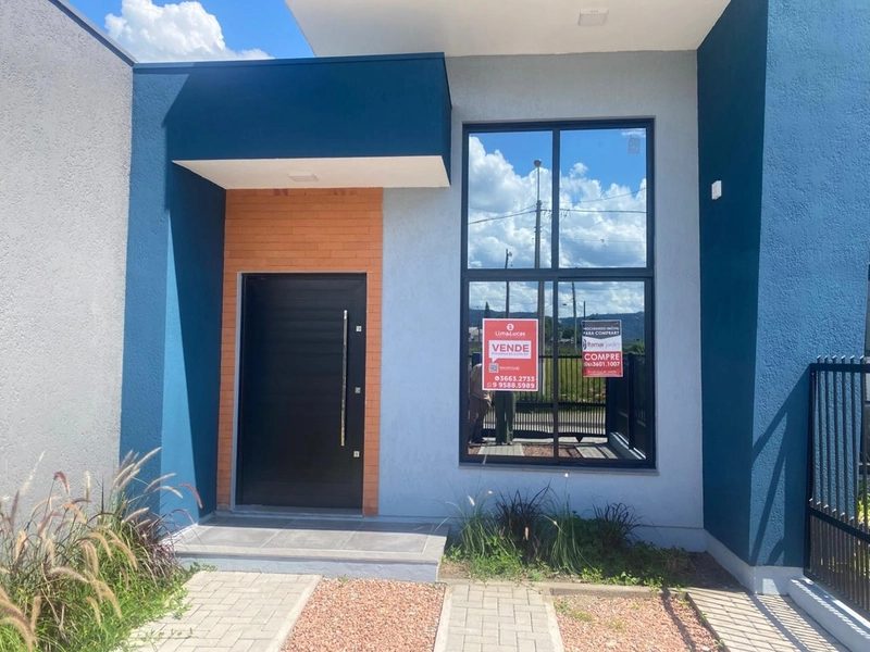Excelente casa geminada no bairro que mais cresce e valoriza: 1ª foto da galeria de imagens do imóvel