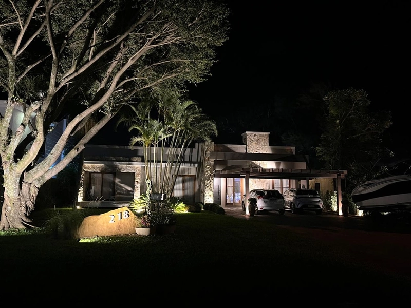 Casa Térrea no condomínio Interlagos: 3ª foto da galeria de imagens do imóvel