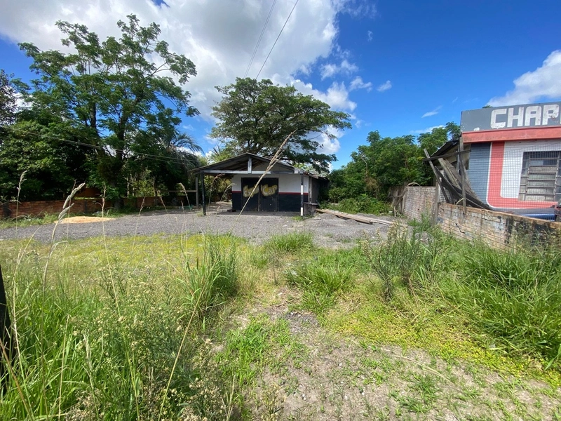 Terreno Comercial: 7ª foto da galeria de imagens do imóvel