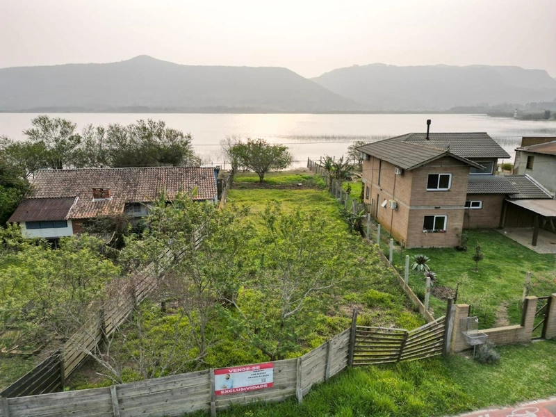 Terreno com bela vista para a Lagoa: 3ª foto da galeria de imagens do imóvel