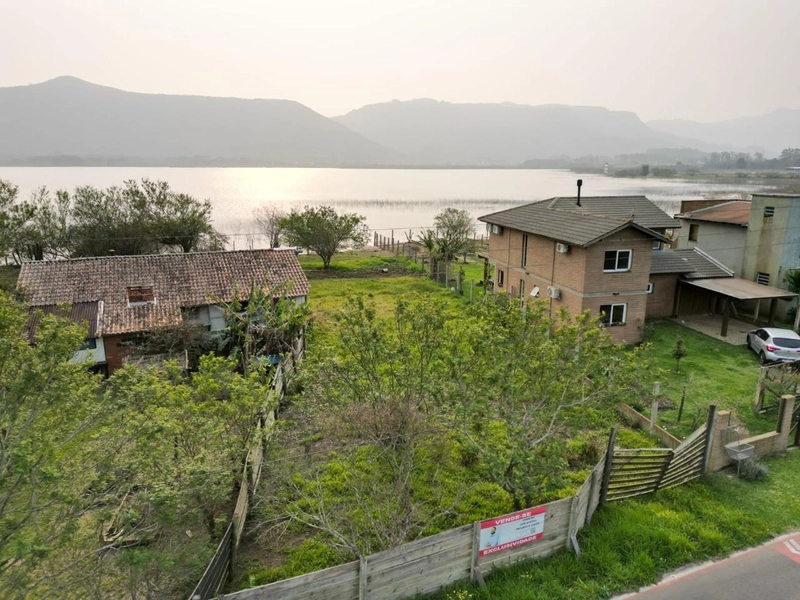 Terreno com bela vista para a Lagoa: 2ª foto da galeria de imagens do imóvel