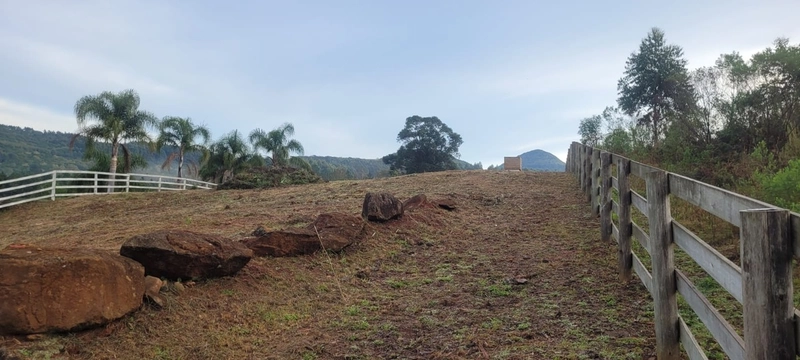 Terreno no Morro da Borussia: 1ª foto da galeria de imagens do imóvel
