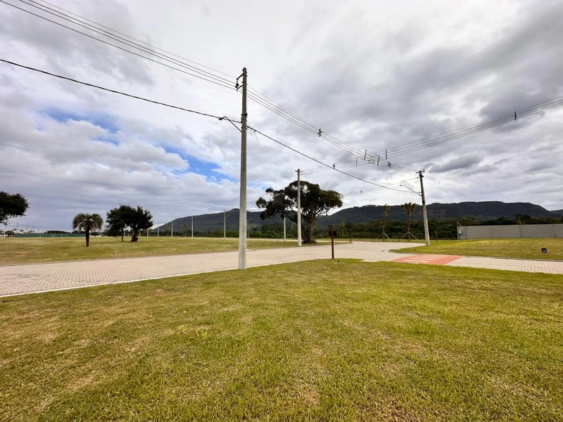 Terreno de esquina em condomínio + Garagem para Jet ski: 14ª foto da galeria de imagens do imóvel