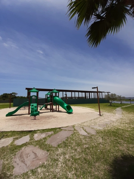 Terreno de esquina em condomínio + Garagem para Jet ski: 8ª foto da galeria de imagens do imóvel