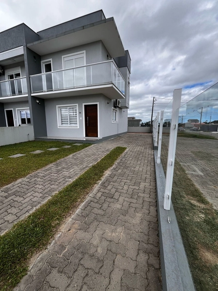 Belo duplex de esquina no bairro Bosques de Albatroz: 9ª foto da galeria de imagens do imóvel