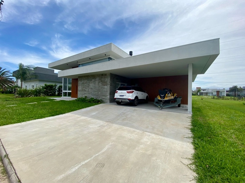 Excelente Imóvel em Condomínios.