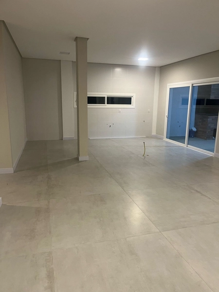 Excelente sobrado alto padrão no Condomínio Marítimo: 2ª foto da galeria de imagens do imóvel