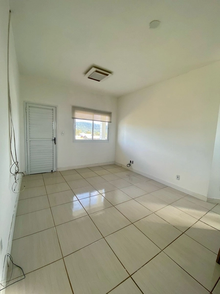 Apartamento Semi mobiliado: 5ª foto da galeria de imagens do imóvel