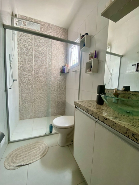 Excelente casa térrea com piscina no bairro Serramar: 6ª foto da galeria de imagens do imóvel