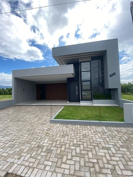 Excelente casa térrea no bairro Panorâmico: 1ª foto da galeria de imagens do imóvel