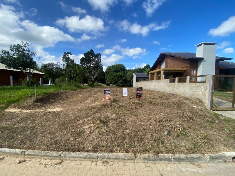 Excelente terreno no bairro Bosques de Albatroz: 3ª foto da galeria de imagens do imóvel