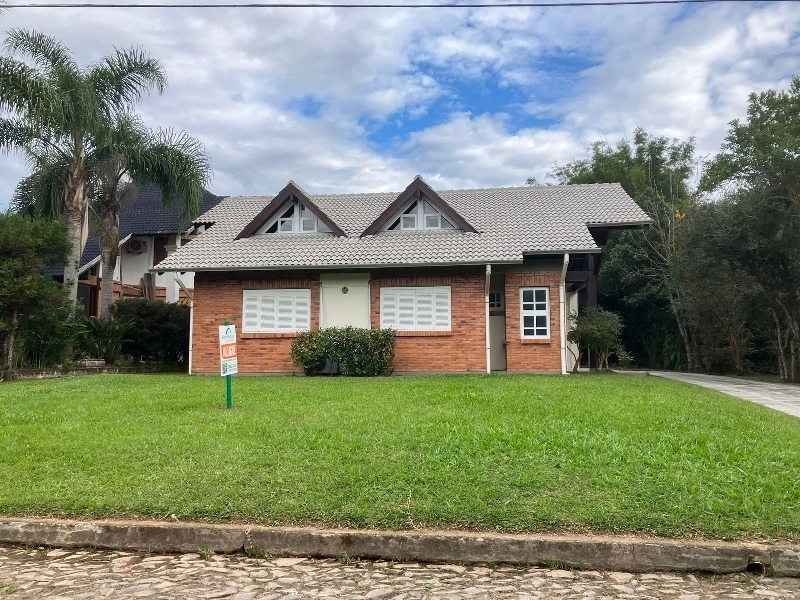 Bela casa no Condomínio Interlagos: 1ª foto da galeria de imagens do imóvel