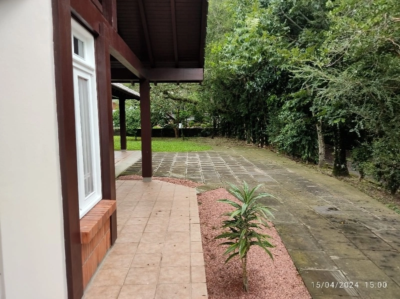 Bela casa no Condomínio Interlagos: 2ª foto da galeria de imagens do imóvel