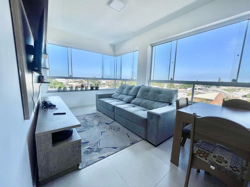 Apartamento de 2 dormitórios, no centro, mobiliado!: 1ª foto da galeria de imagens do imóvel