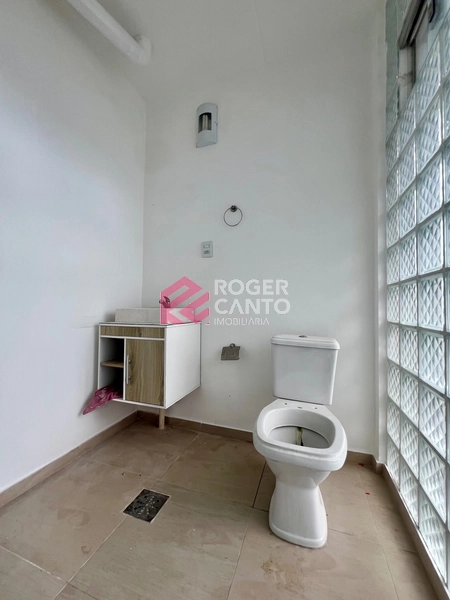 Casa comercial no Centro: 5ª foto da galeria de imagens do imóvel