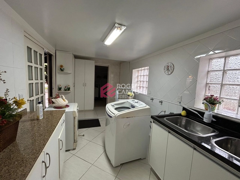 Bela casa localizada em uma das principais avenidas de Osório: 29ª foto da galeria de imagens do imóvel