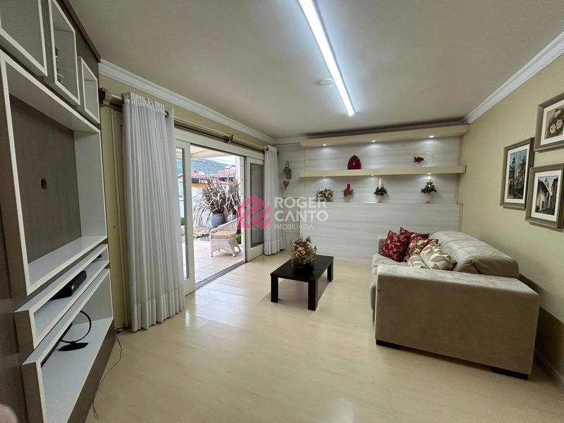 Bela casa localizada em uma das principais avenidas de Osório: 4ª foto da galeria de imagens do imóvel