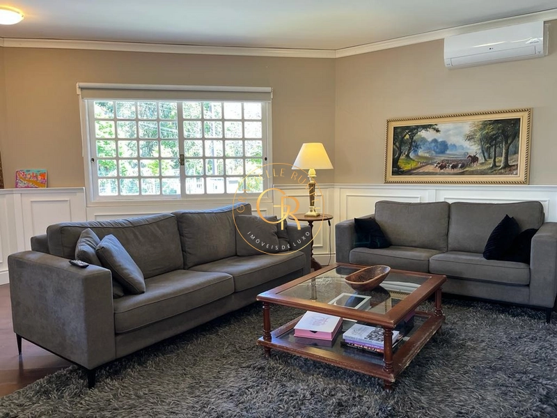 Casa com 4 dormitórios em Gramado!: 5ª foto da galeria de imagens do imóvel