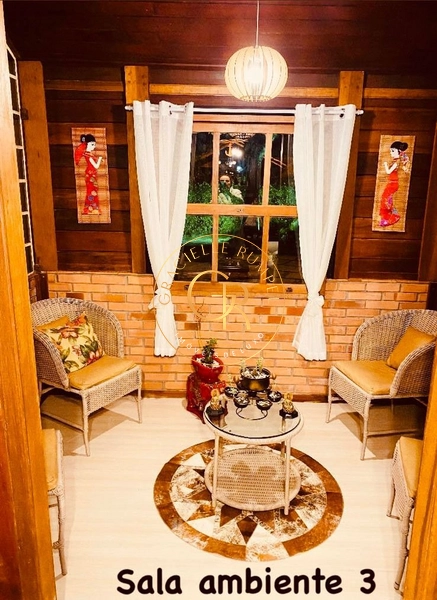 Belíssima Casa com 04 dormitórios em Gramado!: 8ª foto da galeria de imagens do imóvel