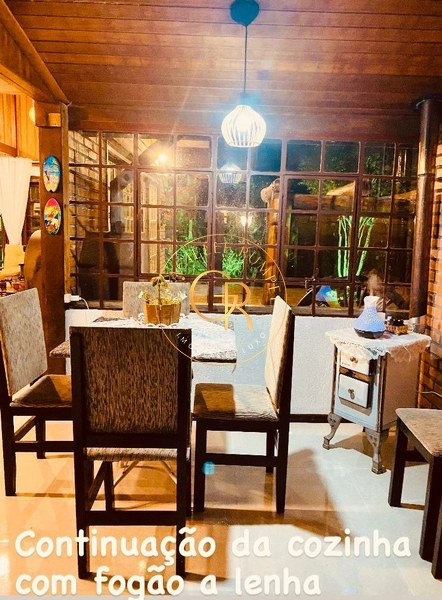 Belíssima Casa com 04 dormitórios em Gramado!: 13ª foto da galeria de imagens do imóvel