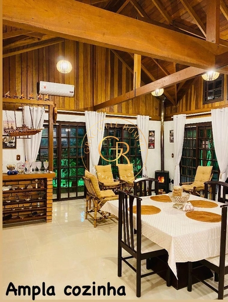 Belíssima Casa com 04 dormitórios em Gramado!: 15ª foto da galeria de imagens do imóvel