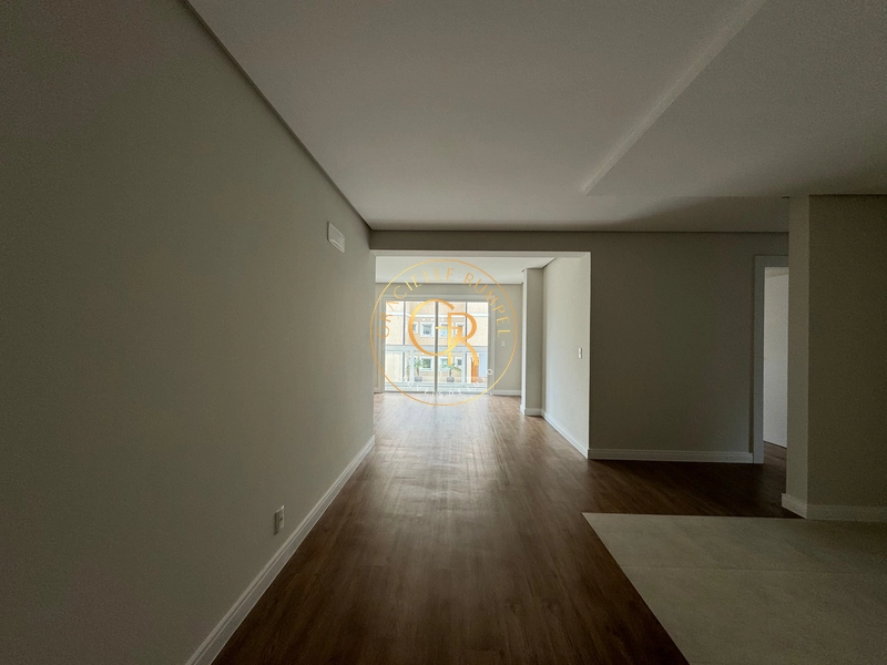 Apartamento com 3 dormitórios e vista para a roda gigante em Canela!: 3ª foto da galeria de imagens do imóvel