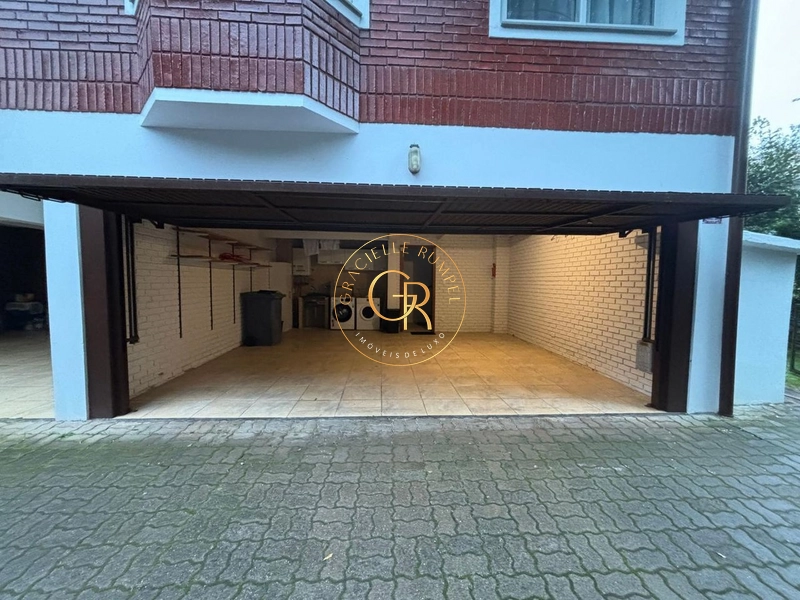 Casa com 04 dormitórios em Bairro Nobre em Canela!: 6ª foto da galeria de imagens do imóvel