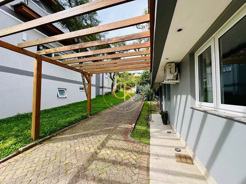 Casa em Condomínio de Alto Padrão em Canela: 33ª foto da galeria de imagens do imóvel