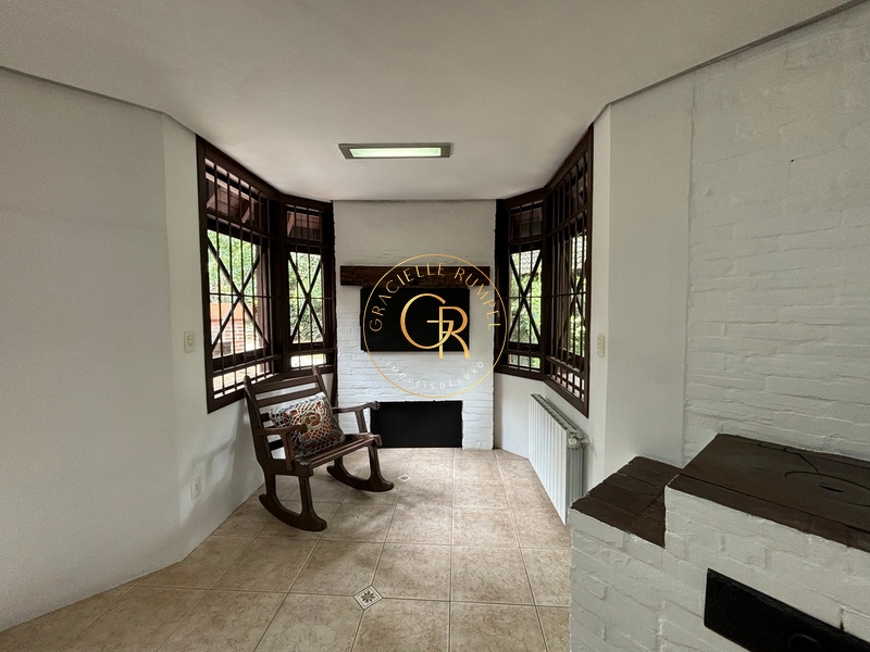 Casa Maravilhosa com 03 suítes em Canela!: 10ª foto da galeria de imagens do imóvel