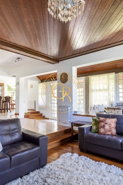 Casa com 04 dormitórios no Centro em Canela: 5ª foto da galeria de imagens do imóvel