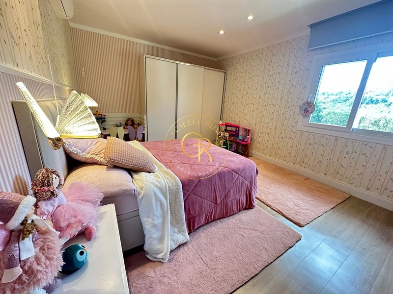 Belíssima Casa com 04 dormitórios em Gramado!: 8ª foto da galeria de imagens do imóvel