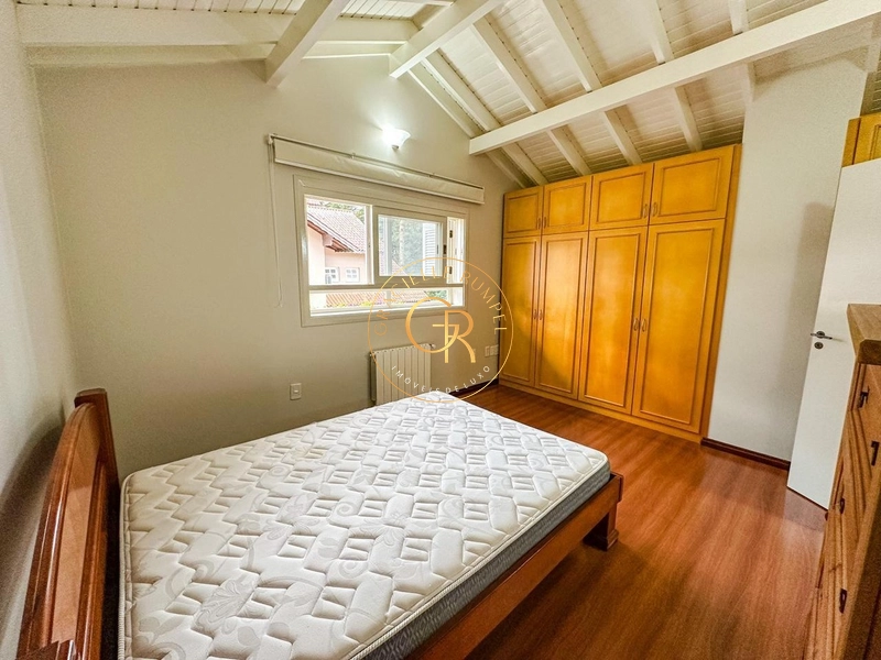 Casa com 04 dormitórios em Bairro Charmoso em Gramado: 28ª foto da galeria de imagens do imóvel