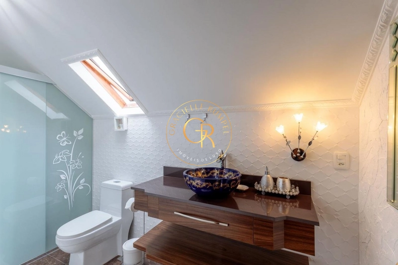 Casa em Condomínio com 04 dormitórios em Gramado: 24ª foto da galeria de imagens do imóvel
