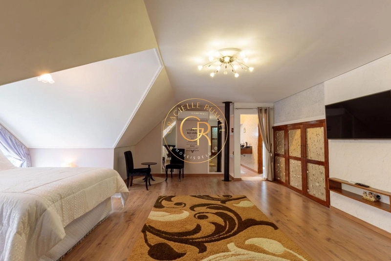 Casa em Condomínio com 04 dormitórios em Gramado: 20ª foto da galeria de imagens do imóvel