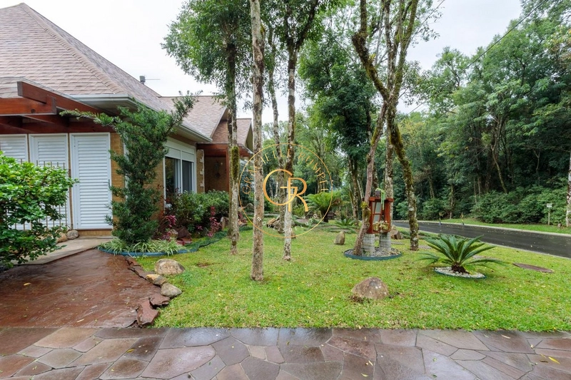 Casa em Condomínio com 04 dormitórios em Gramado: 6ª foto da galeria de imagens do imóvel