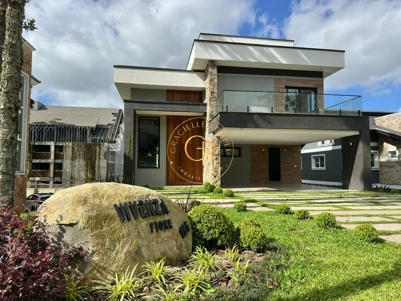 Casa com 03 suítes em Condomínio de Alto Padrão em Canela: 2ª foto da galeria de imagens do imóvel