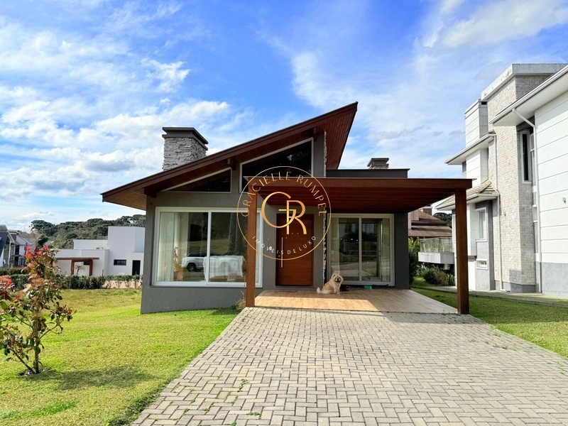 Casa com 3 suítes no condomínio Altos Pinheiros: 1ª foto da galeria de imagens do imóvel