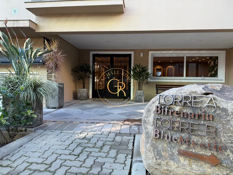 Apartamento com 02 suítes  na Av. Borges de Medeiros em Gramado: 2ª foto da galeria de imagens do imóvel