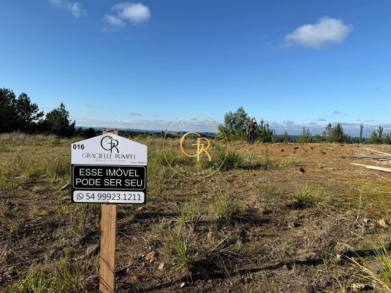 TERRENO PLANO COM VISTA: 2ª foto da galeria de imagens do imóvel