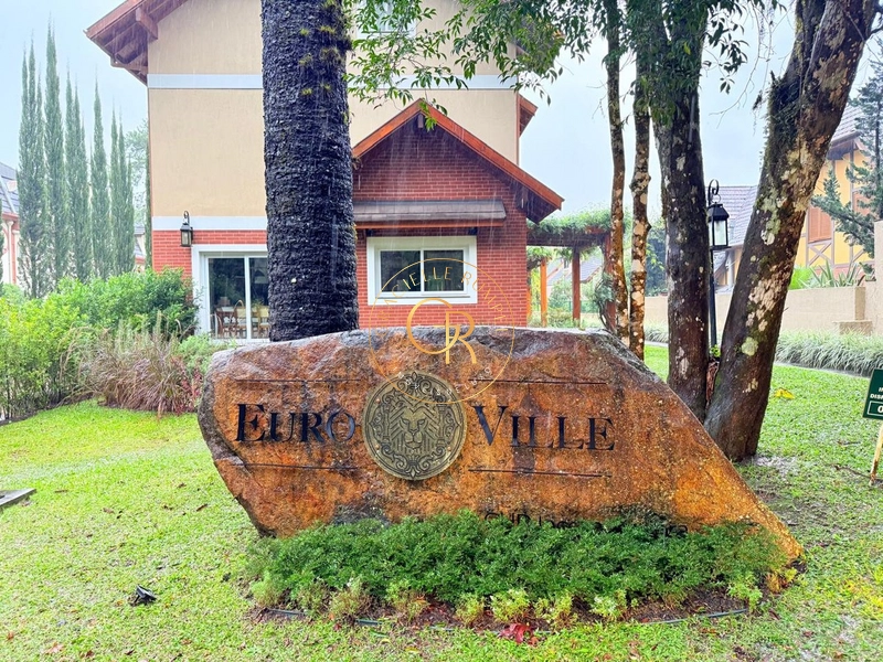 CASA ALTO PADRÃO COM 3 SUÍTES EM CONDOMÍNIO: 1ª foto da galeria de imagens do imóvel